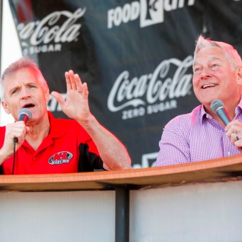 Kenny Wallace and John Roberts host the popular Trackside Live.